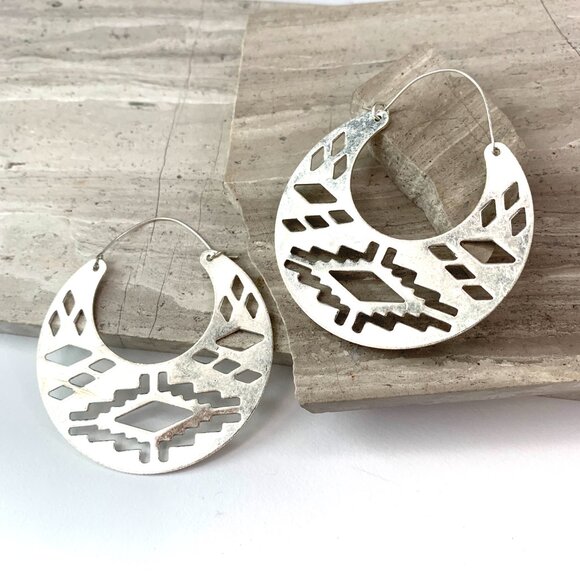 NEW~ Sundance Cut Out Hoop Earrings - Picture 6 of 8